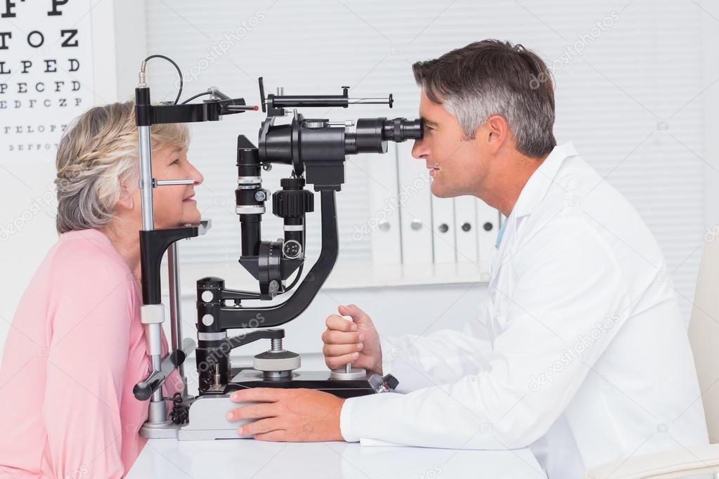 depositphotos_69017055-stock-photo-optician-examining-patient-through-slit.jpg